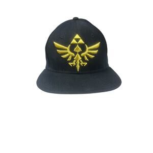2014 TM & Nintendo Legend of Zelda Snapback Gold Black Games Retro Wool/Acrylic